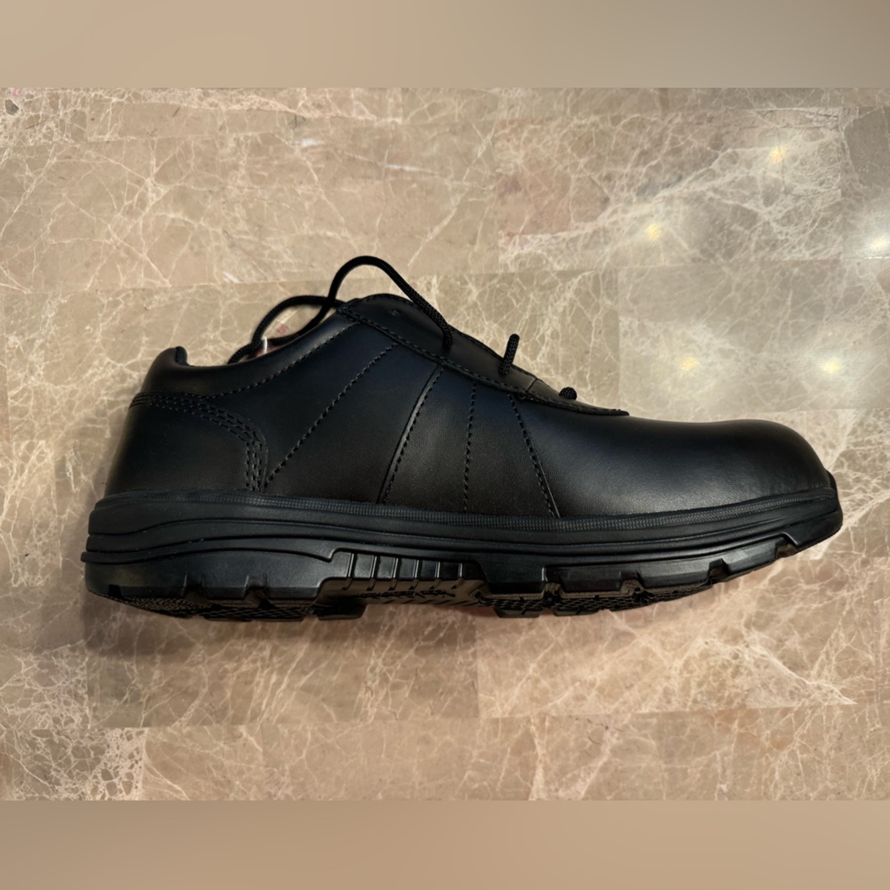 Worx by Red Wing Shoes Safety Shoes. Color Black.  New Without Box. - Picture 5 of 9